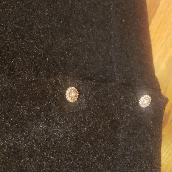 Nwt Tahari cashmere dark gray sweater with pearls buttons - Picture 5 of 12